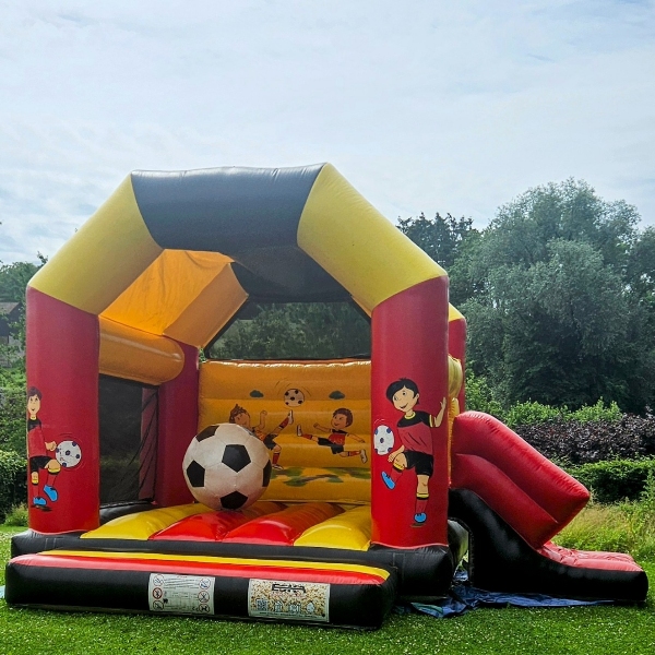 Château gonflable foot